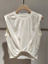 Slim Short Sleeveless Pullover Tank Top