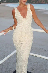 Sexy Solid Color Flower Shape V Neck One Step Skirt Dresses