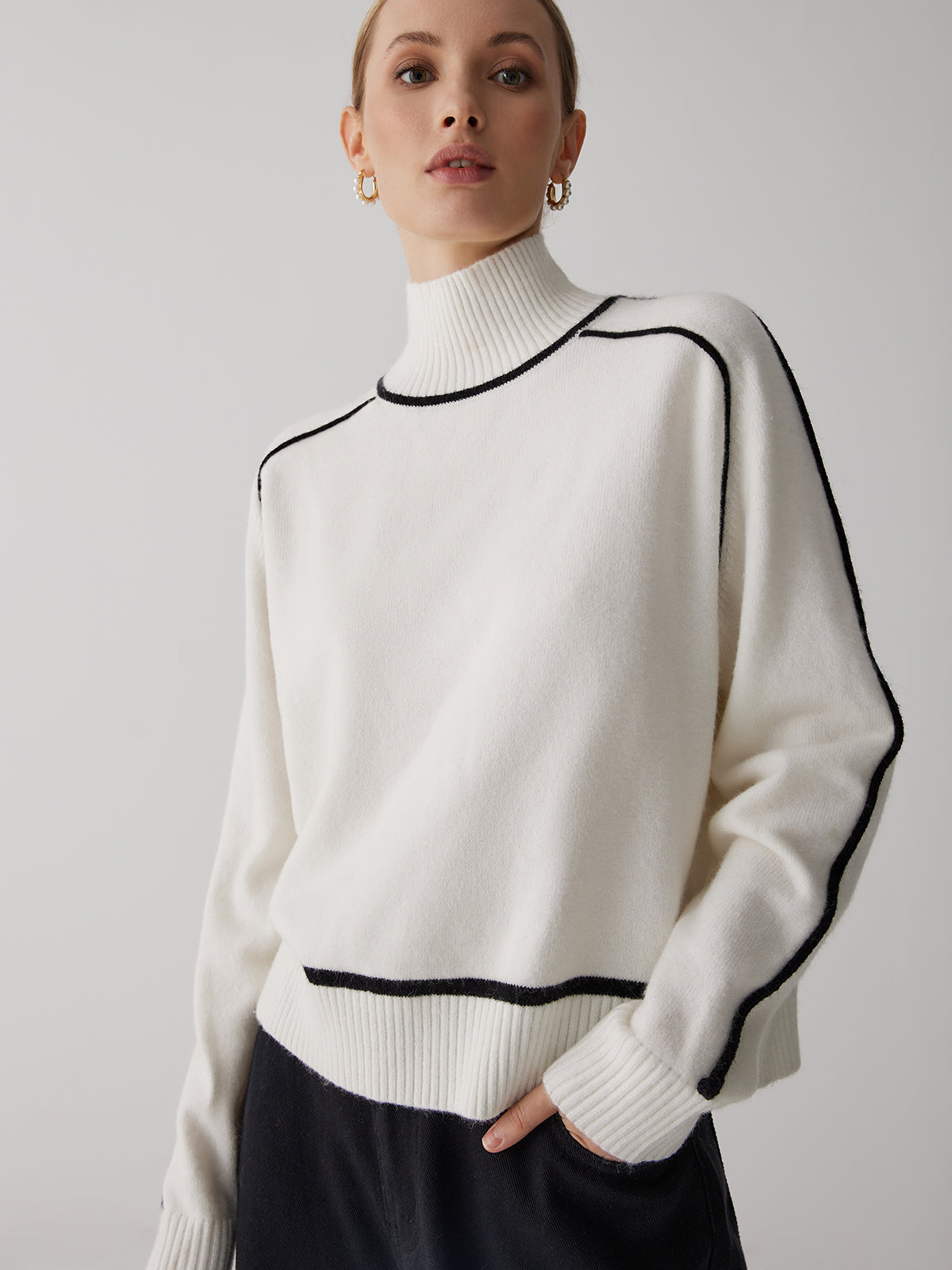 Contrast Turtleneck Long Sleeve Sweater