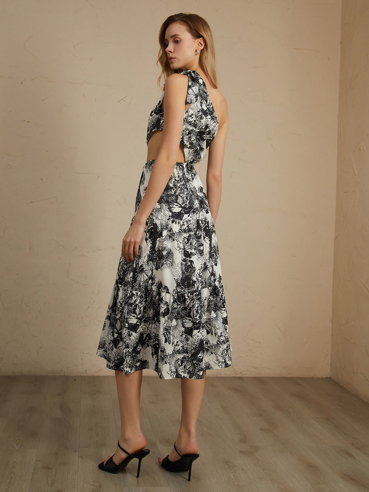 Asymmetric Cutout  Floral Print Midi Dress