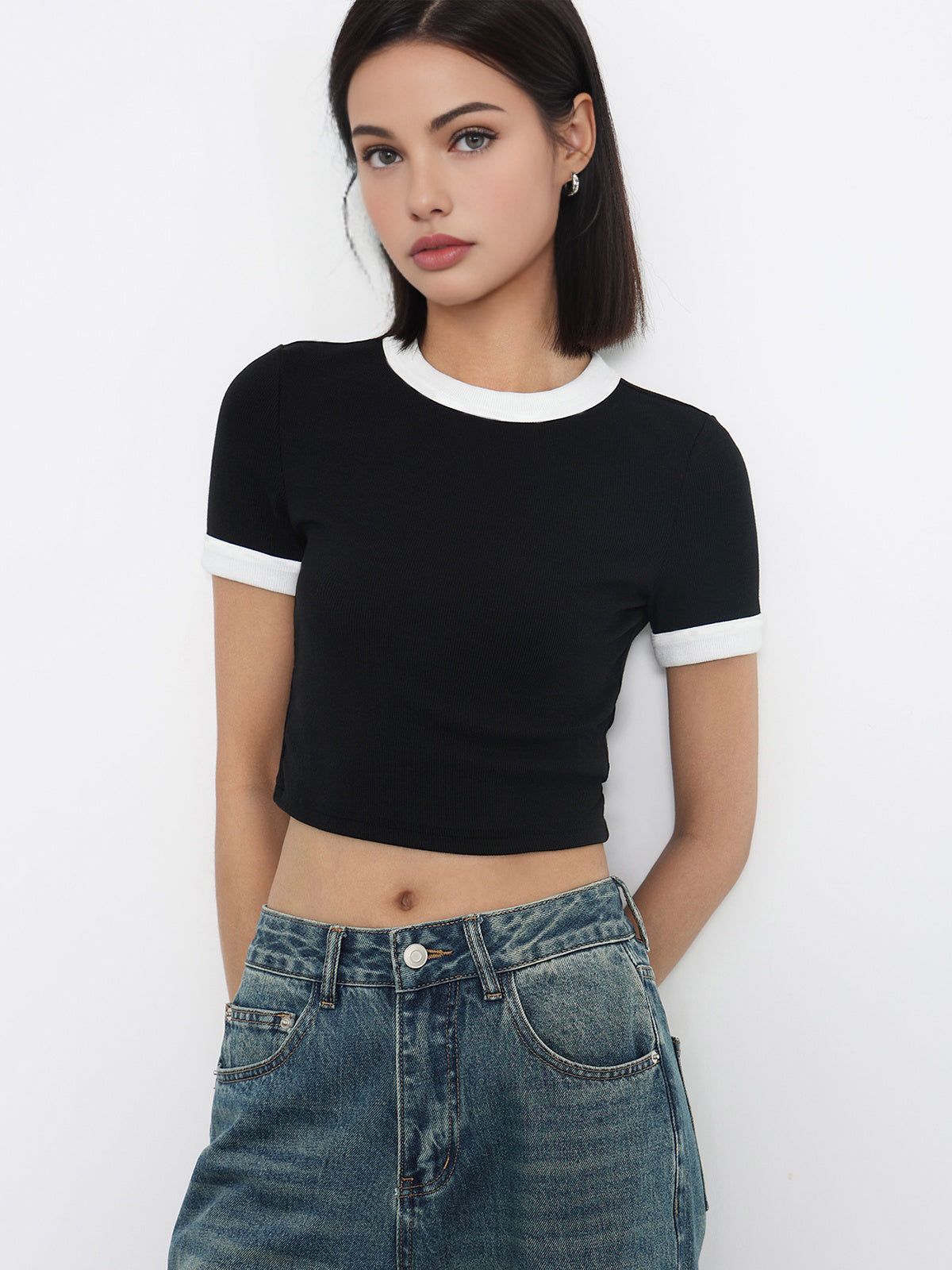 Cotton Contrast Trim Cropped Top