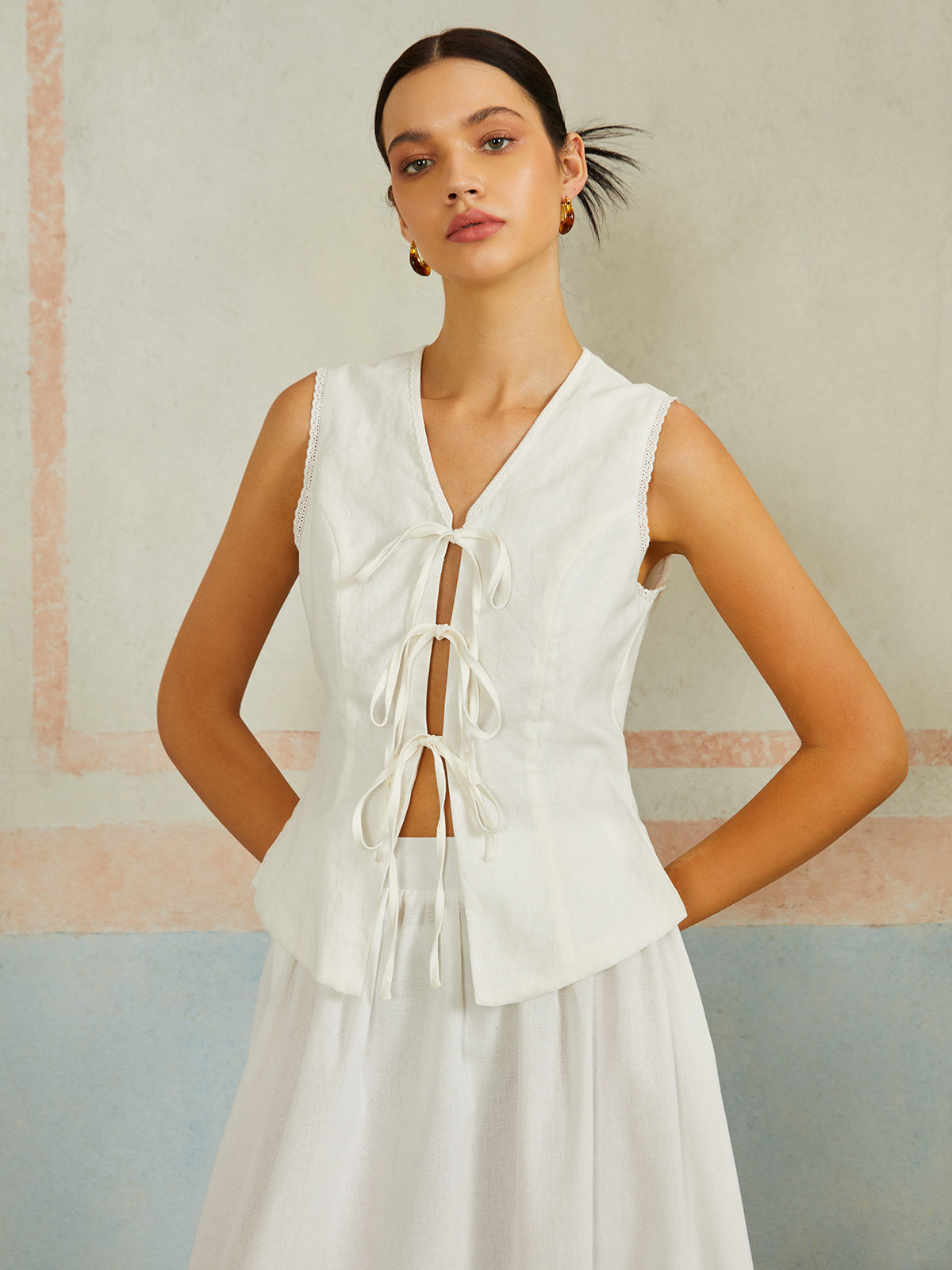 Cotton & Linen Sleeveless Tie Front Blouse