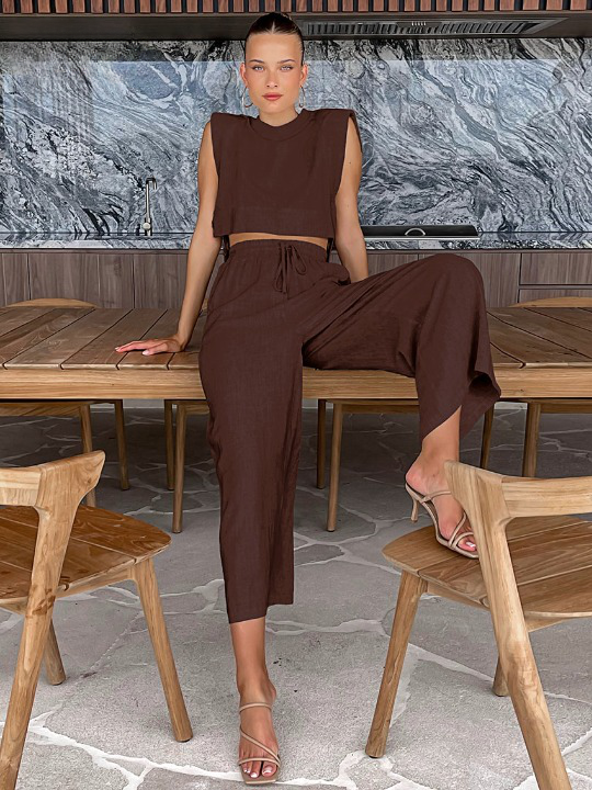'Out And About' Vacation Linen Set