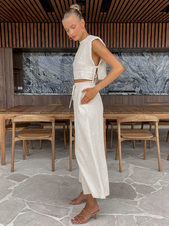 'Out And About' Vacation Linen Set