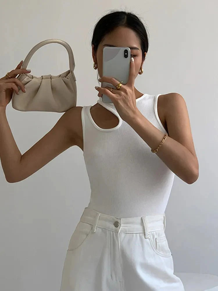Casual cut t round neck sleeveless slim tank tops
